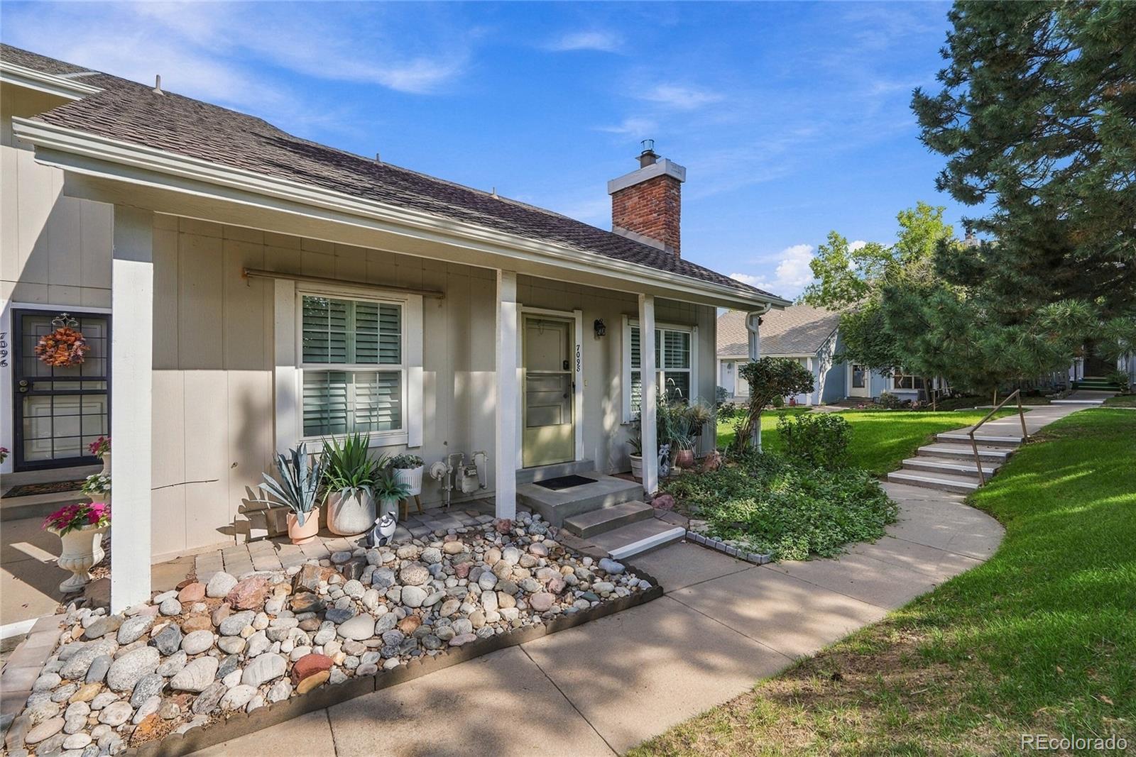 MLS Image #2 for 7098 s knolls way,centennial, Colorado