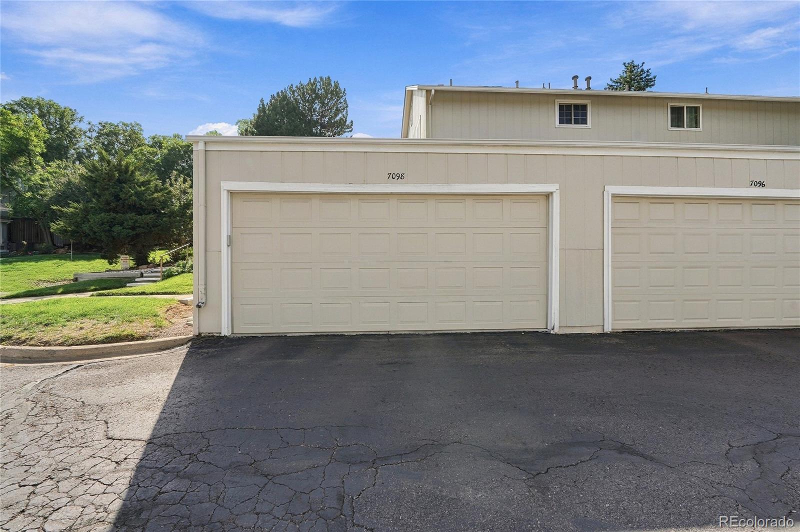MLS Image #30 for 7098 s knolls way,centennial, Colorado