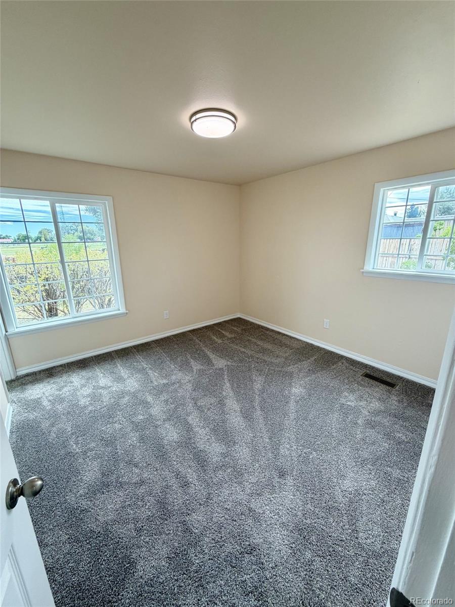 MLS Image #4 for 114  granada court,la jara, Colorado