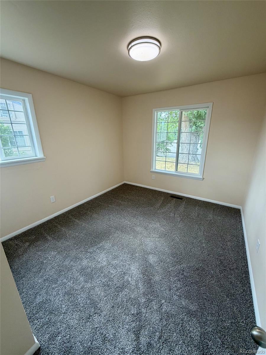MLS Image #7 for 114  granada court,la jara, Colorado
