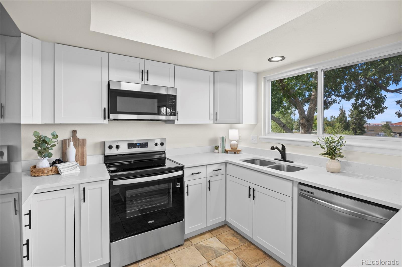 MLS Image #9 for 635  ridgeglen way,highlands ranch, Colorado