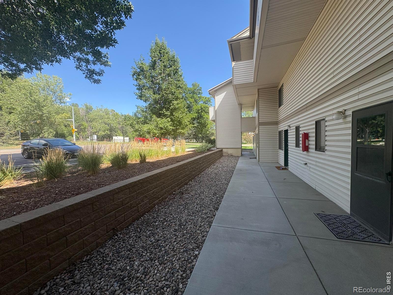 MLS Image #3 for 1705  heatheridge road,fort collins, Colorado