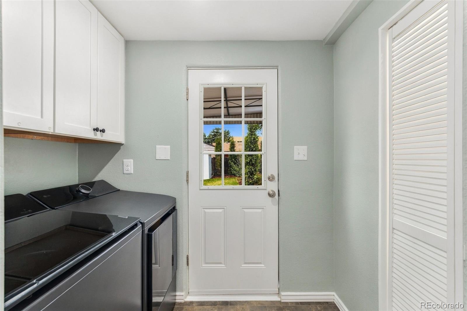 MLS Image #15 for 4580 w short place,denver, Colorado
