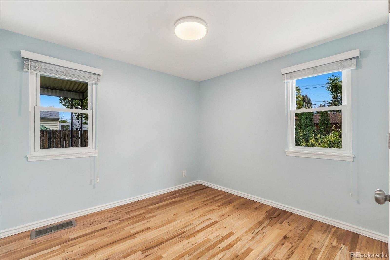 MLS Image #24 for 4580 w short place,denver, Colorado