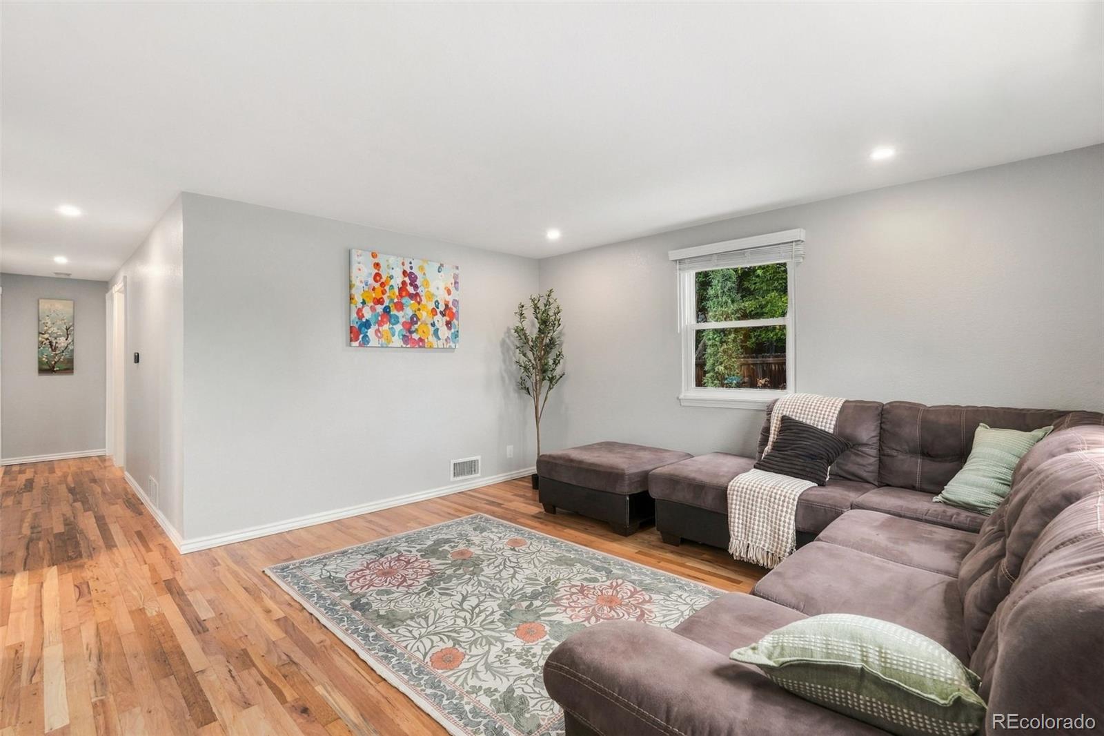 MLS Image #4 for 4580 w short place,denver, Colorado