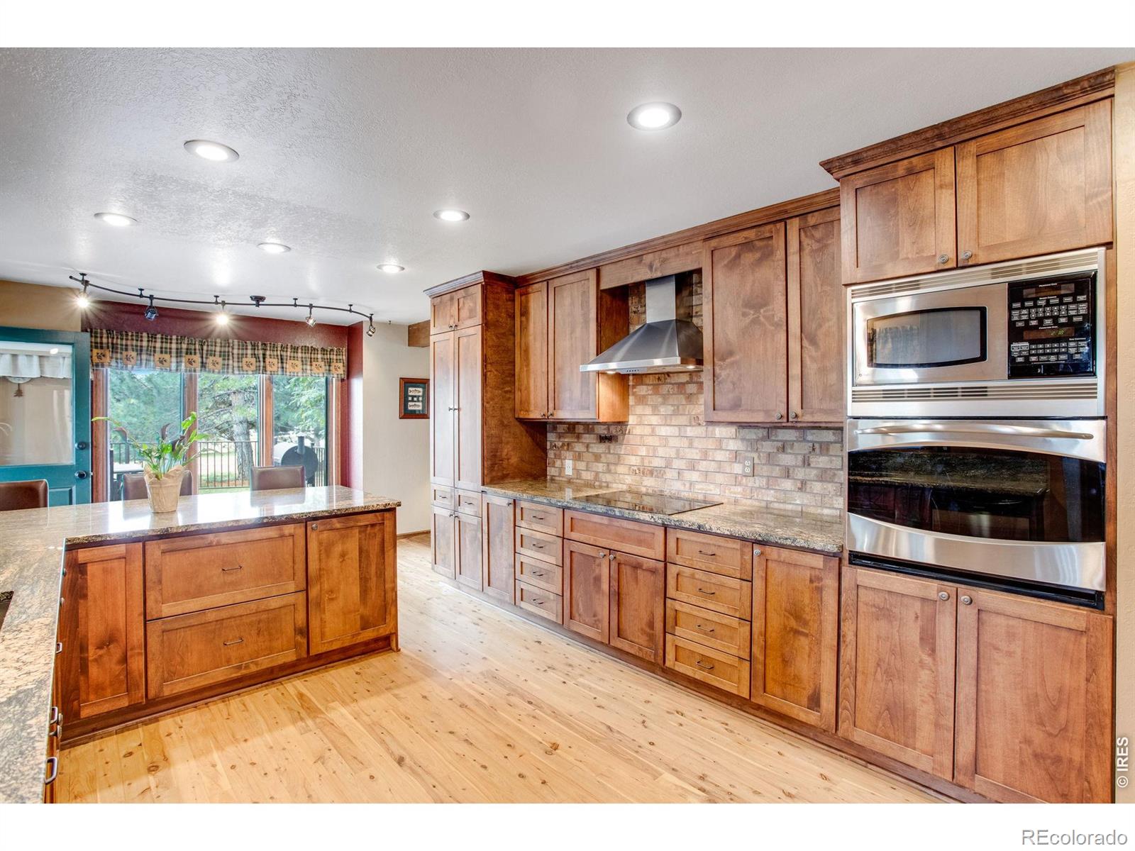 MLS Image #21 for 1923  sauk hill road,loveland, Colorado