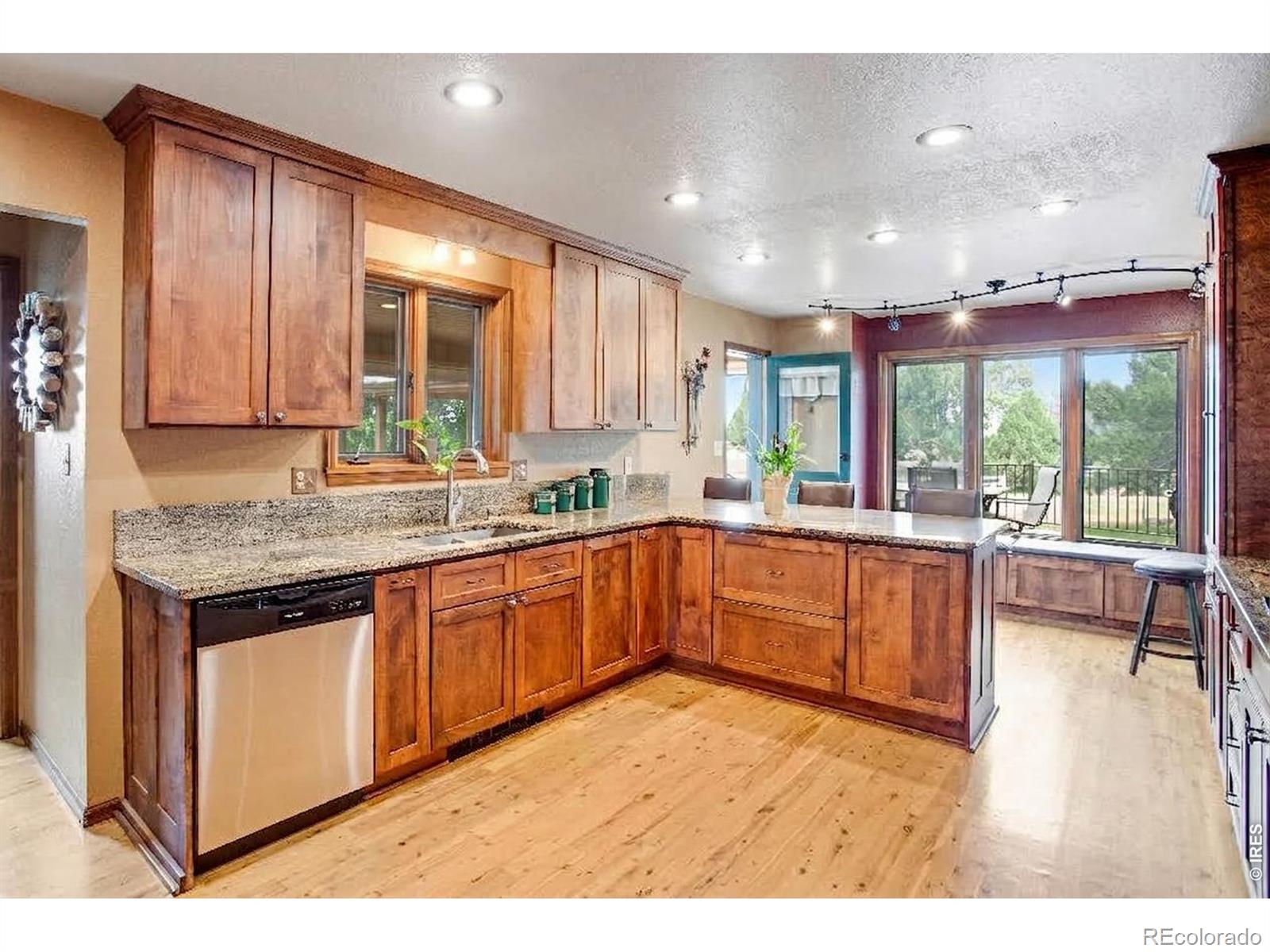 MLS Image #22 for 1923  sauk hill road,loveland, Colorado