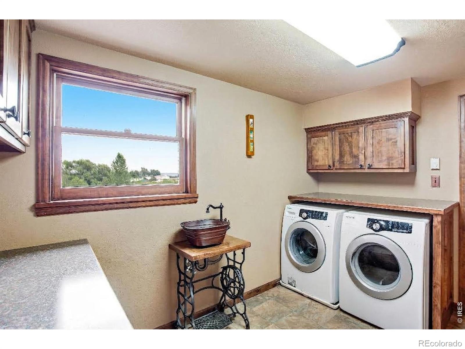 MLS Image #37 for 1923  sauk hill road,loveland, Colorado