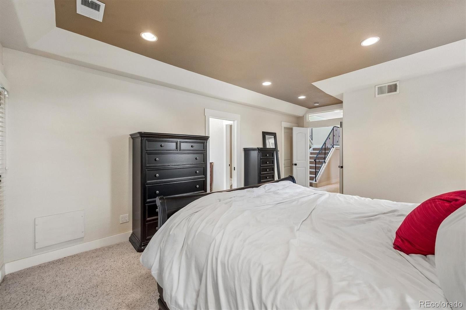 MLS Image #13 for 714 s washington street,denver, Colorado