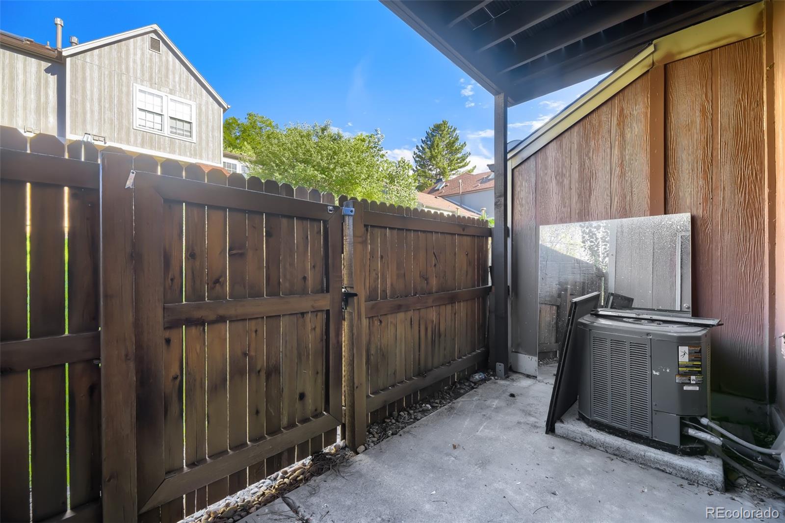 MLS Image #16 for 1254 s flower circle,denver, Colorado