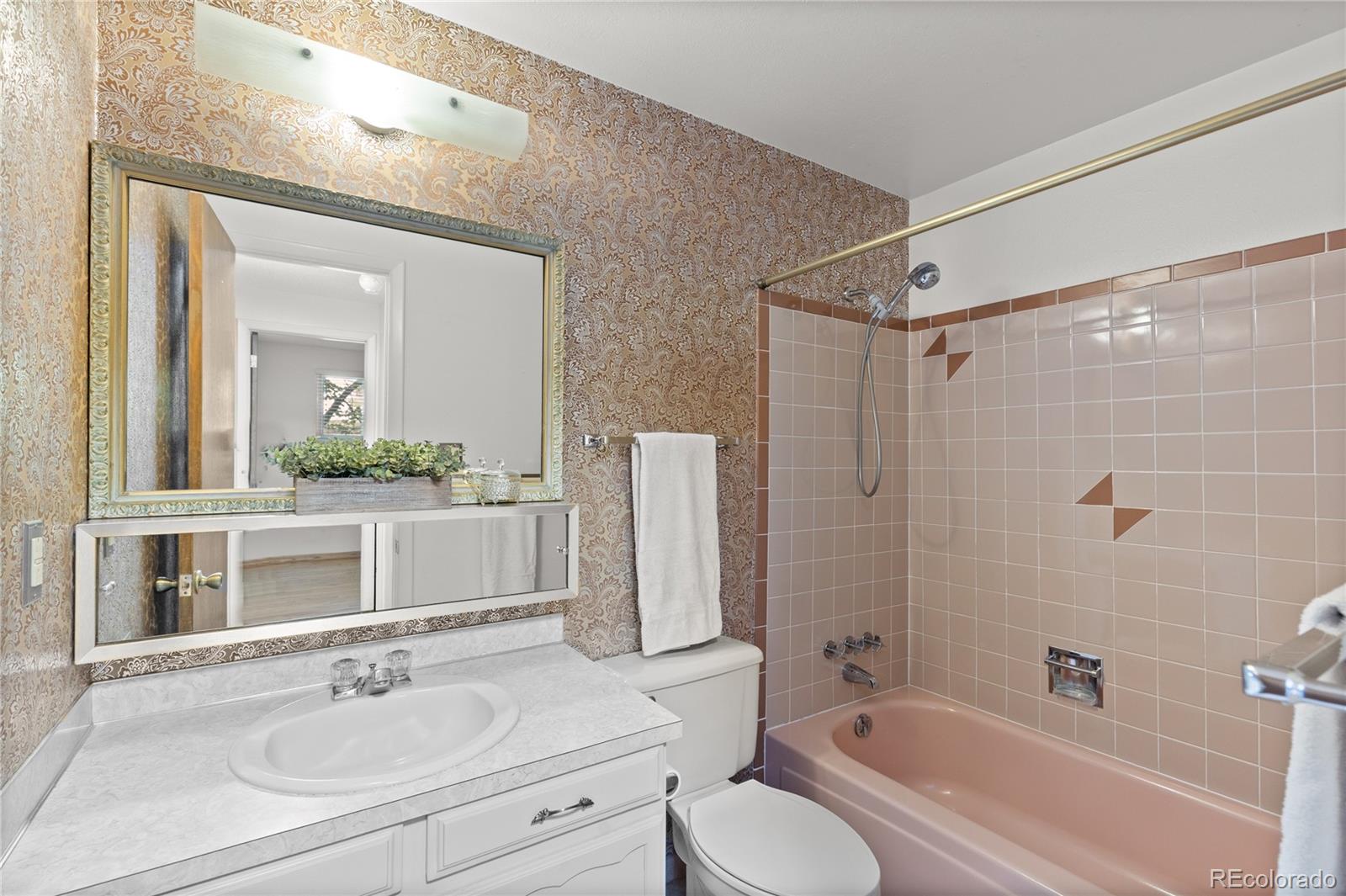 MLS Image #20 for 4200 w stanford avenue,denver, Colorado