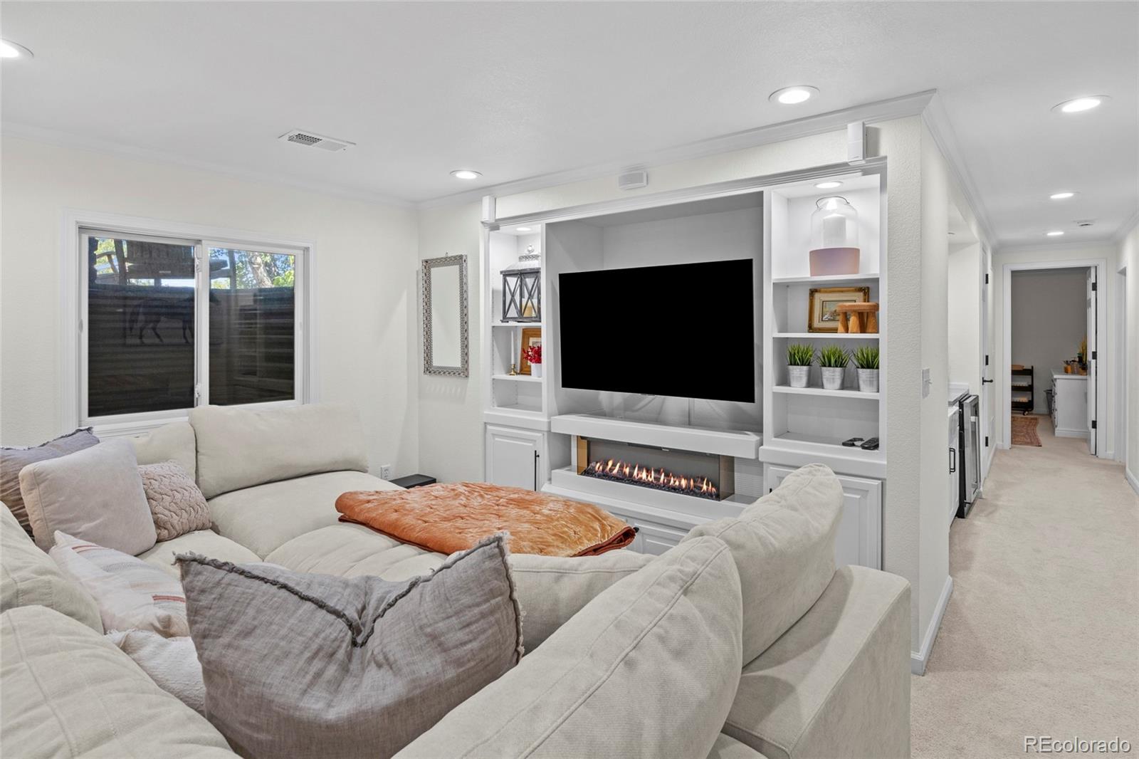 MLS Image #23 for 983  logan court,loveland, Colorado