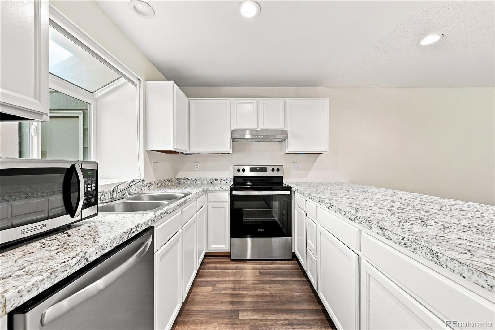 MLS Image #10 for 1228 s flower circle,denver, Colorado