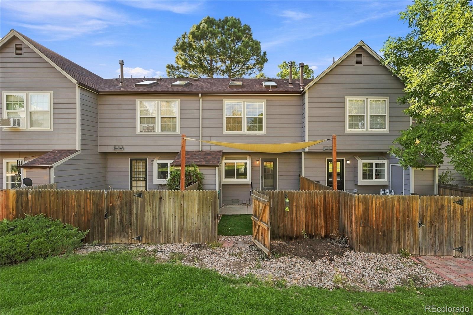 MLS Image #15 for 1228 s flower circle,denver, Colorado