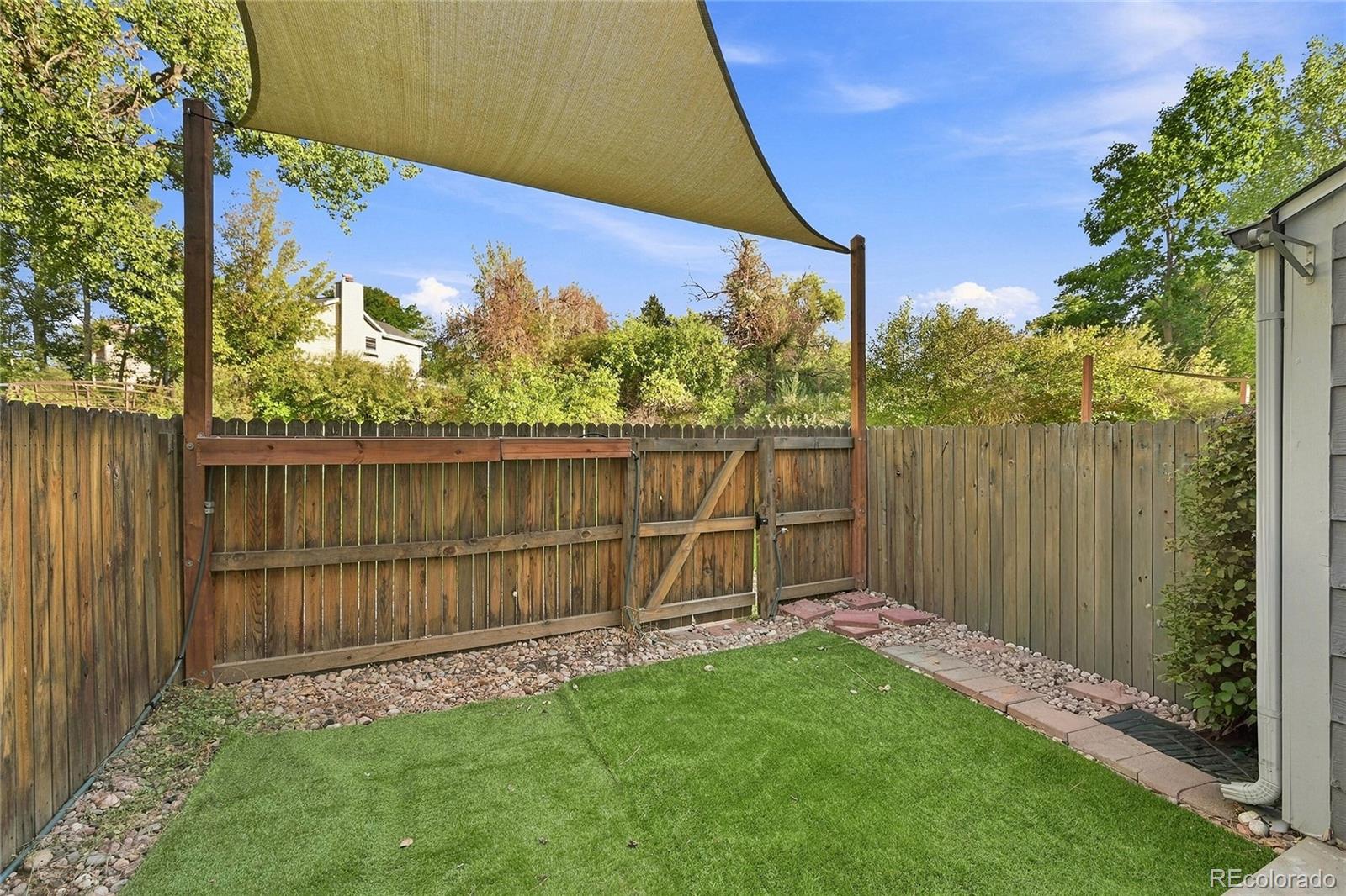 MLS Image #16 for 1228 s flower circle,denver, Colorado