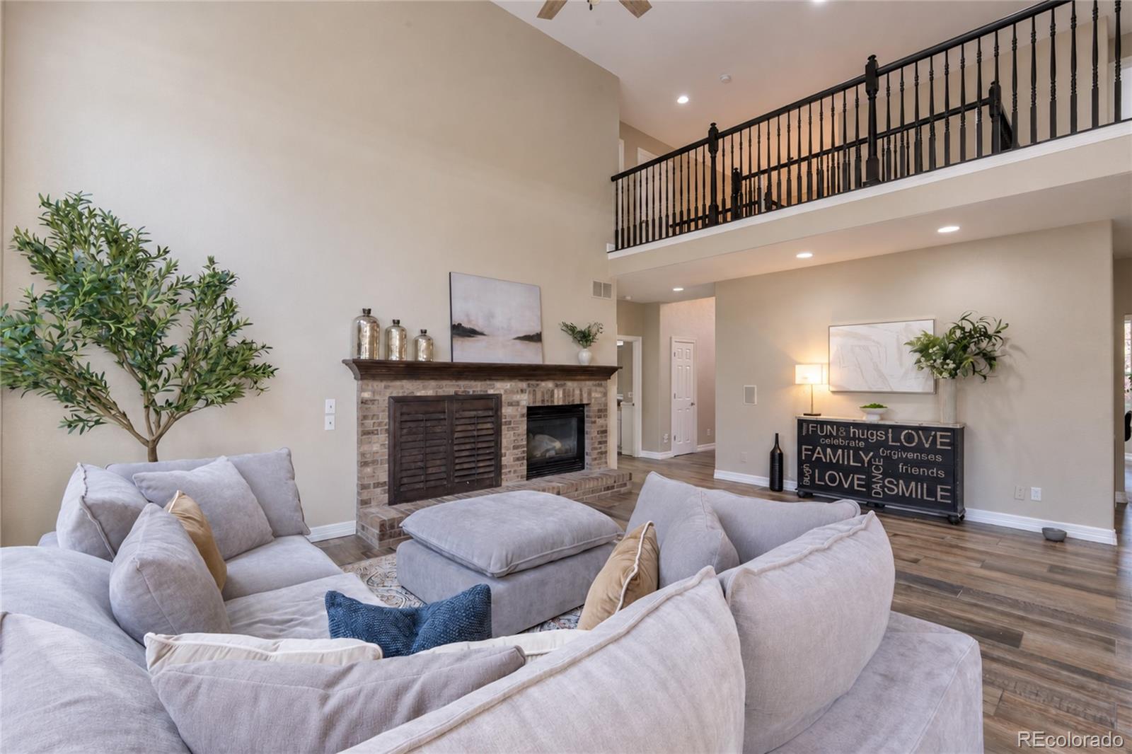 MLS Image #8 for 20214 e euclid place,aurora, Colorado