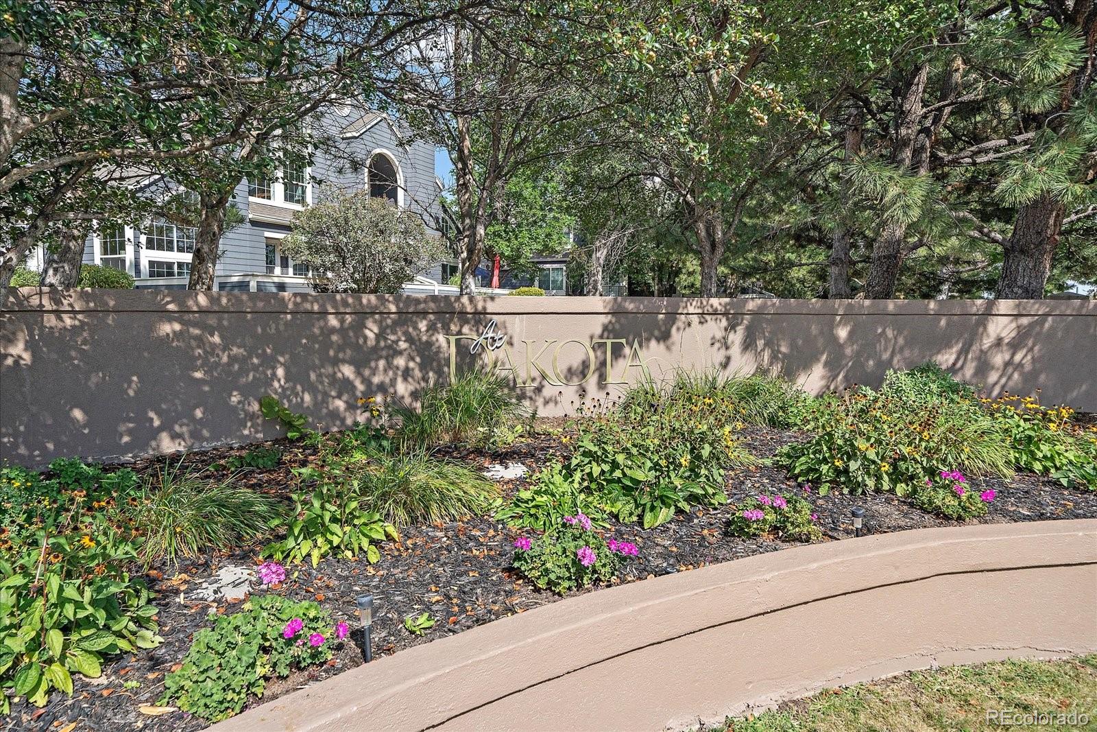 MLS Image #1 for 10868 w dumbarton drive,littleton, Colorado