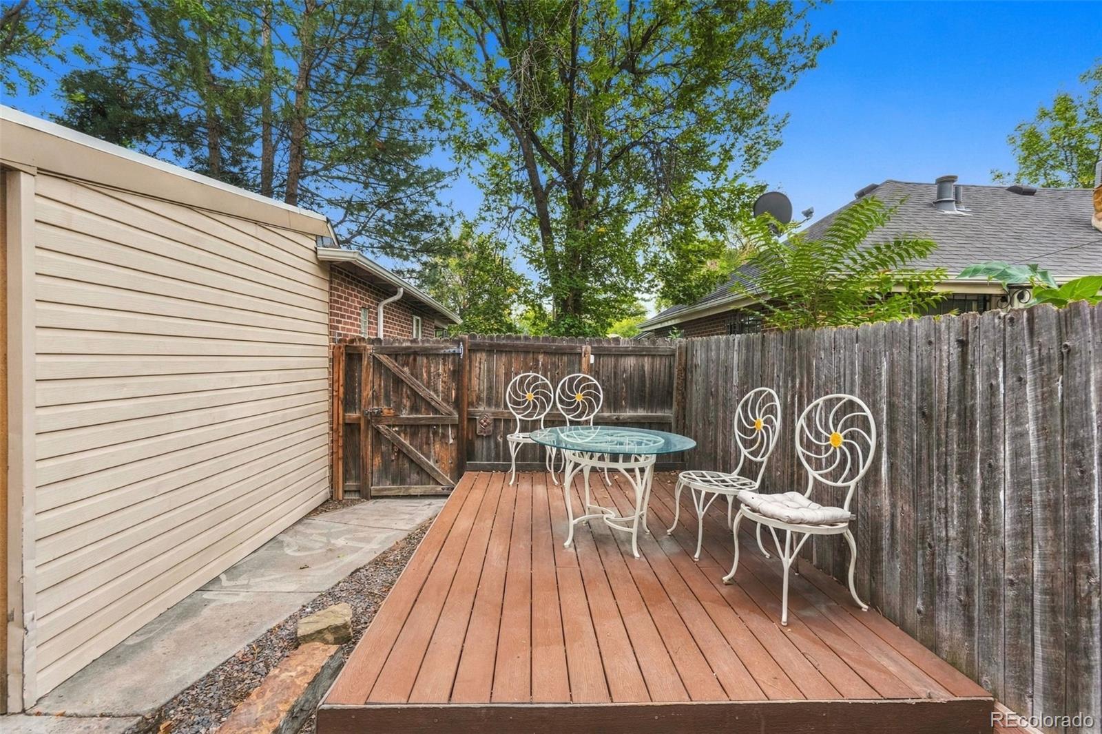 MLS Image #10 for 3395 n oneida street,denver, Colorado