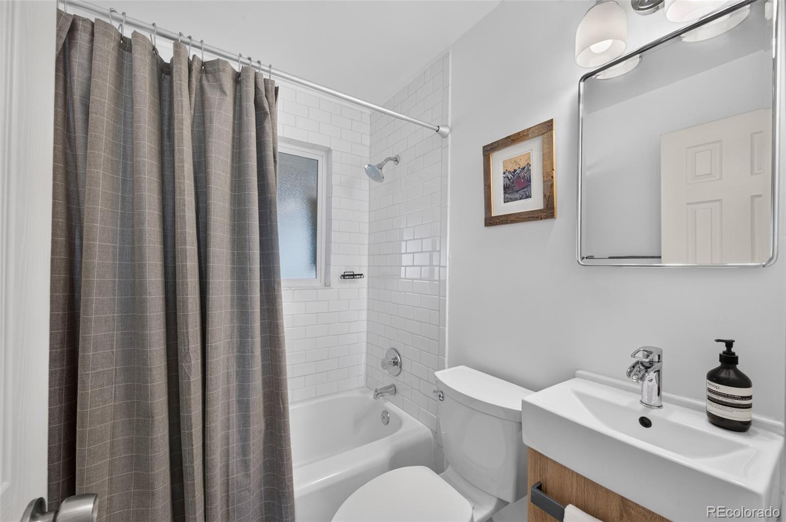 MLS Image #18 for 825 s decatur street,denver, Colorado
