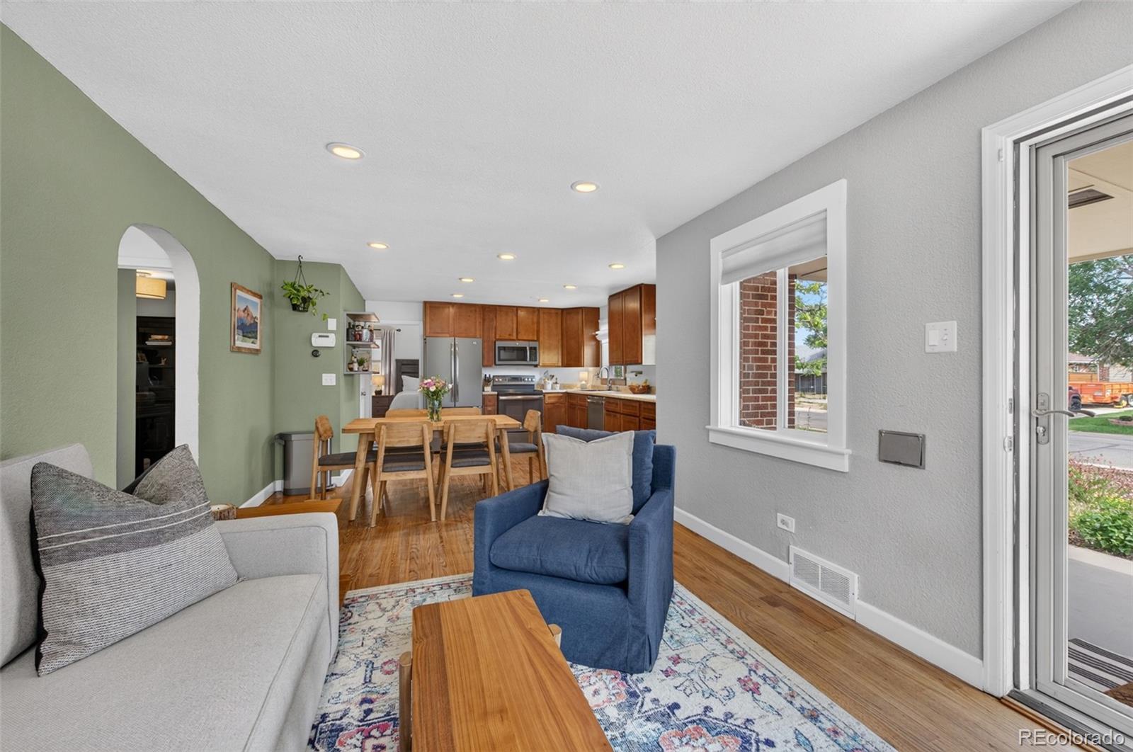 MLS Image #5 for 825 s decatur street,denver, Colorado