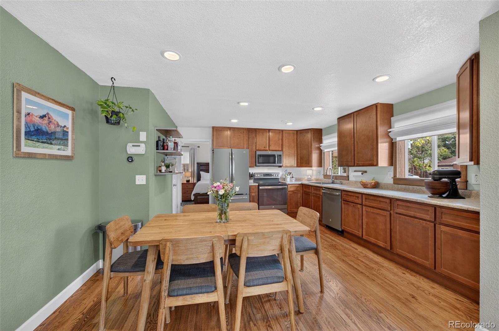 MLS Image #6 for 825 s decatur street,denver, Colorado