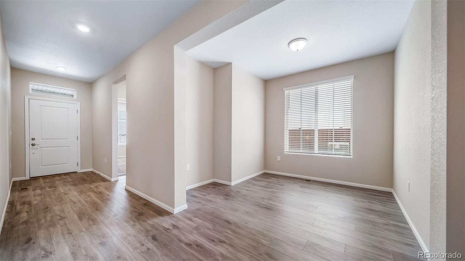 MLS Image #11 for 4982 n tempe street,aurora, Colorado
