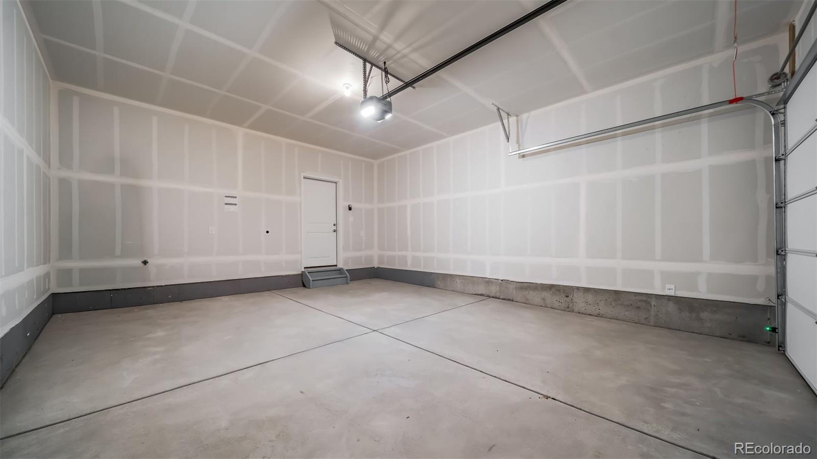 MLS Image #24 for 4982 n tempe street,aurora, Colorado