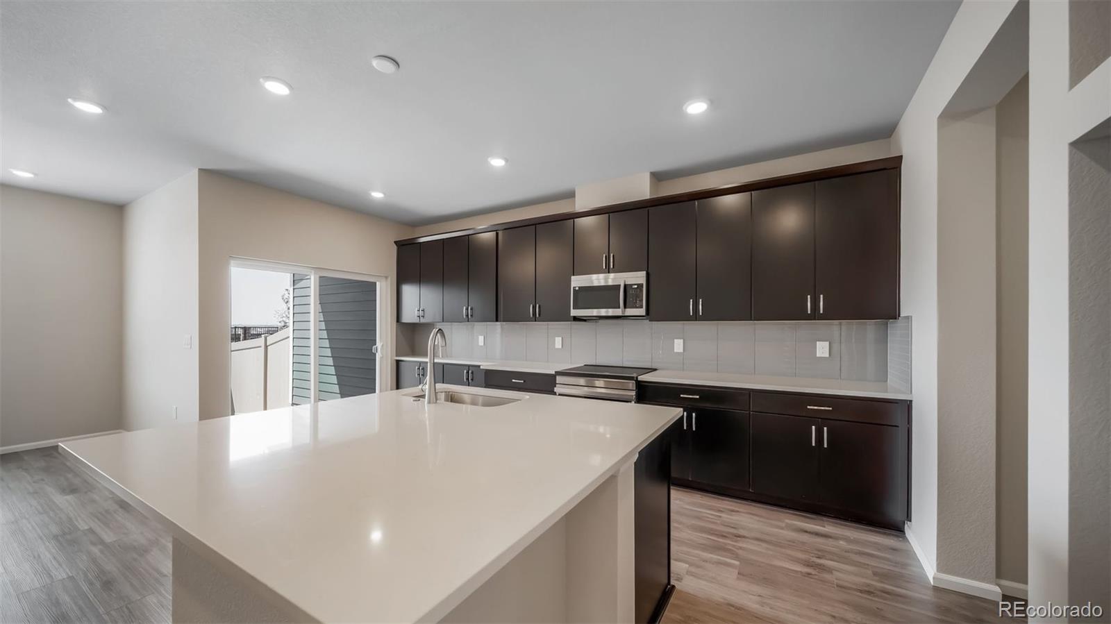 MLS Image #4 for 4982 n tempe street,aurora, Colorado