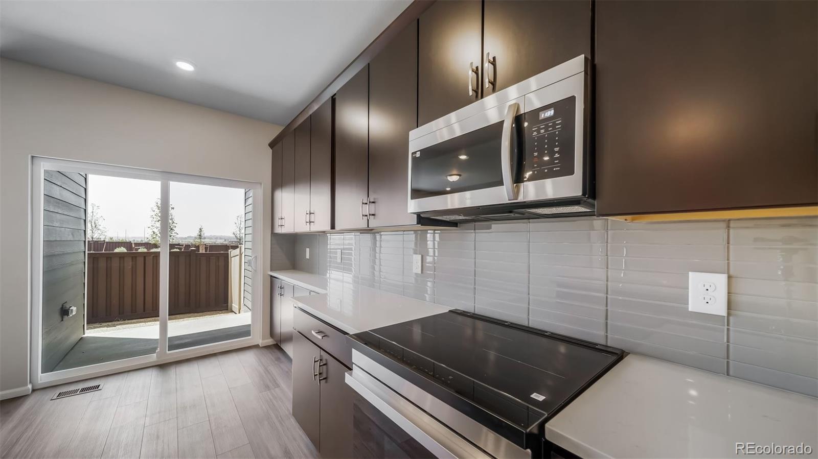 MLS Image #8 for 4982 n tempe street,aurora, Colorado