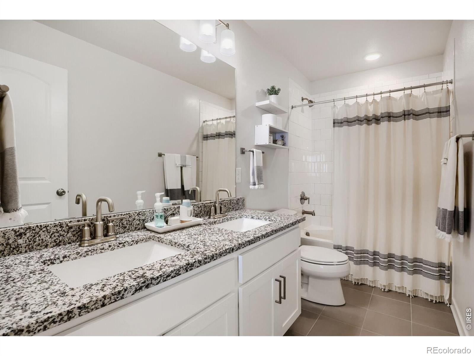 MLS Image #19 for 920  plum creek court,brighton, Colorado