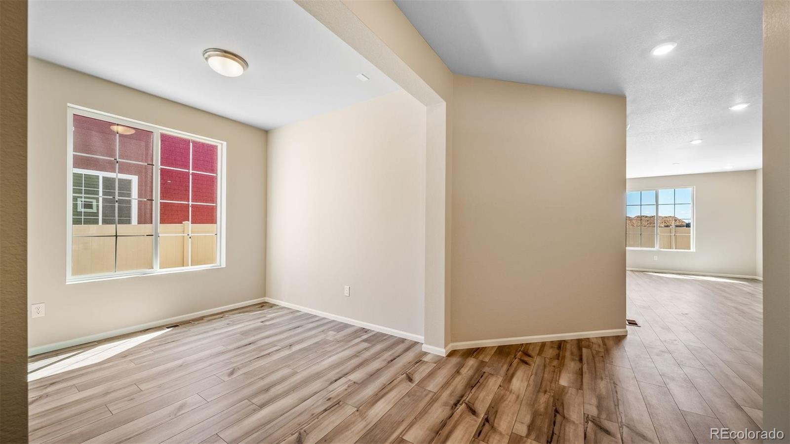 MLS Image #10 for 4974 n tempe street,aurora, Colorado