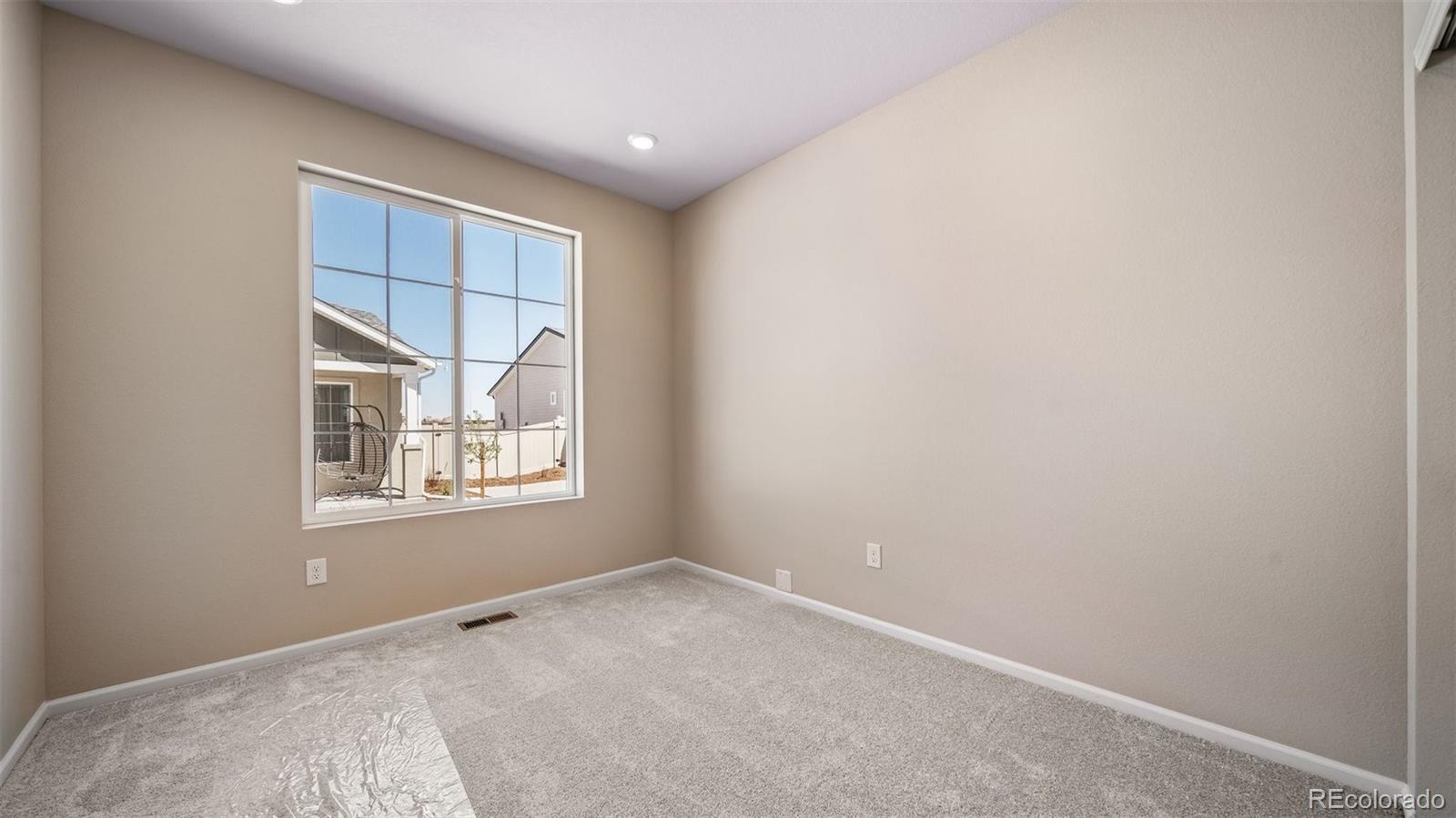 MLS Image #12 for 4974 n tempe street,aurora, Colorado