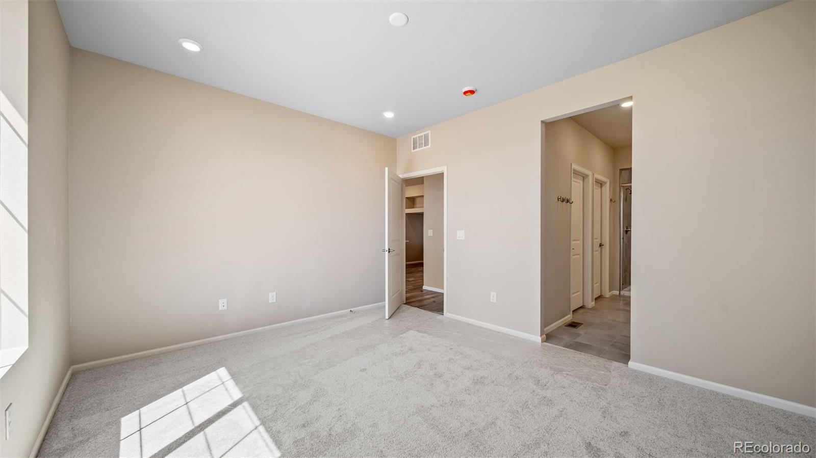 MLS Image #13 for 4974 n tempe street,aurora, Colorado