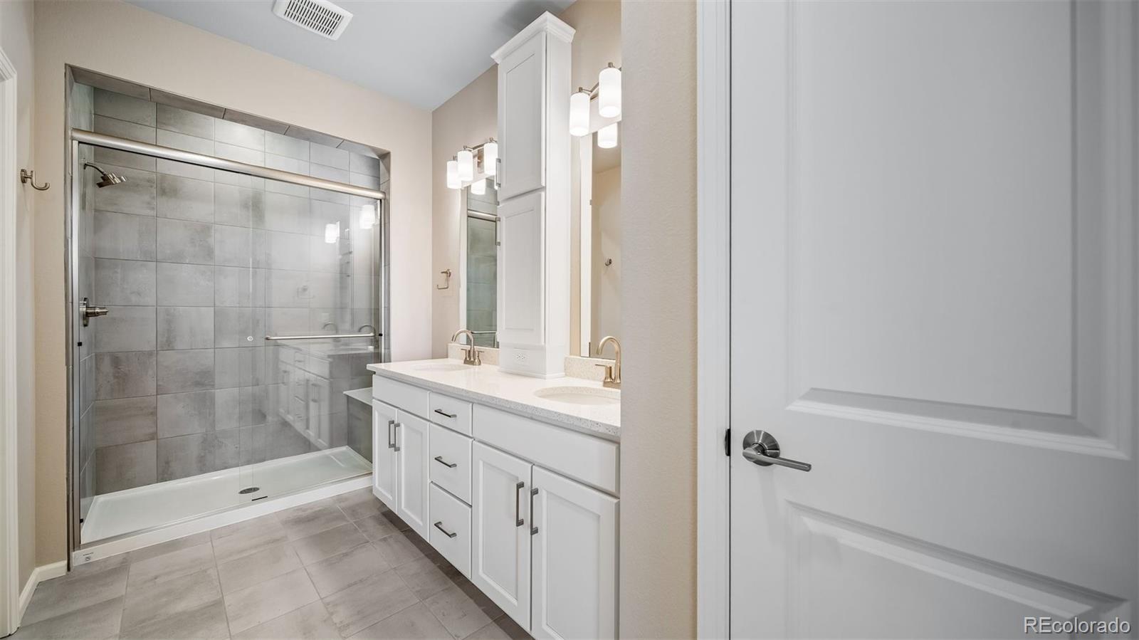 MLS Image #15 for 4974 n tempe street,aurora, Colorado