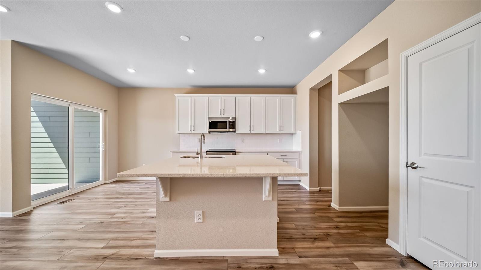 MLS Image #2 for 4974 n tempe street,aurora, Colorado