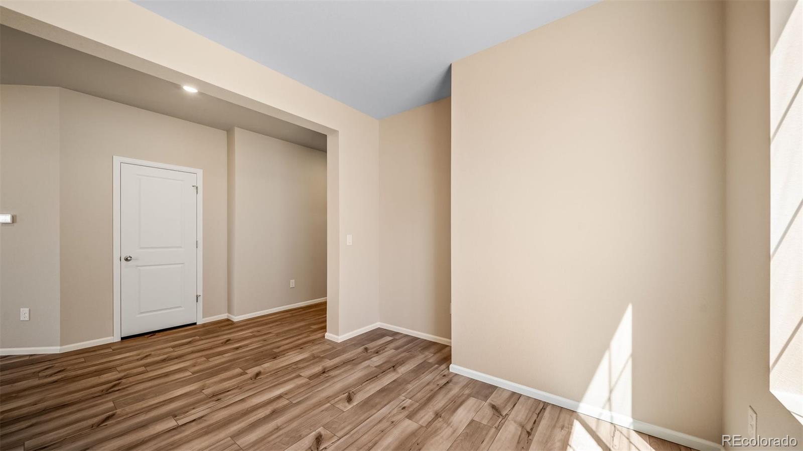 MLS Image #21 for 4974 n tempe street,aurora, Colorado