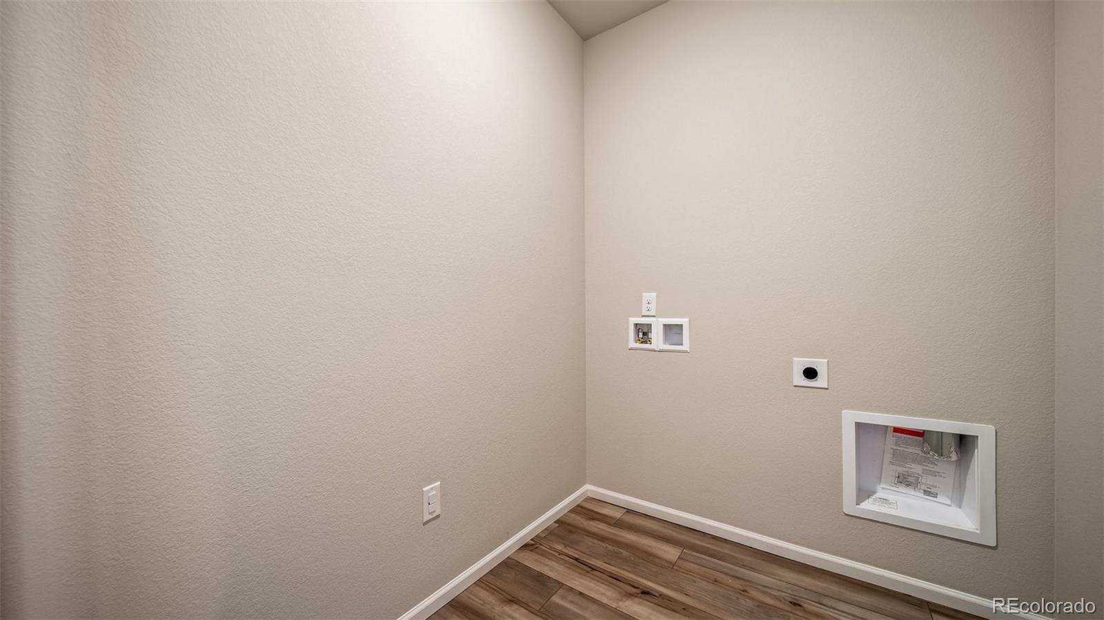 MLS Image #23 for 4974 n tempe street,aurora, Colorado