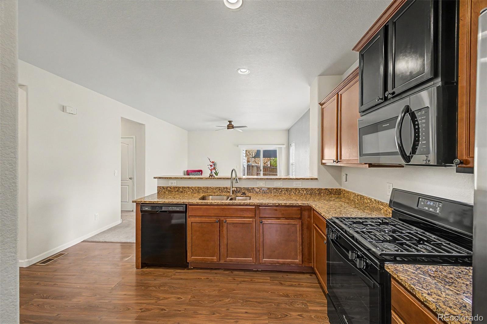 MLS Image #5 for 9526  dexter lane,thornton, Colorado