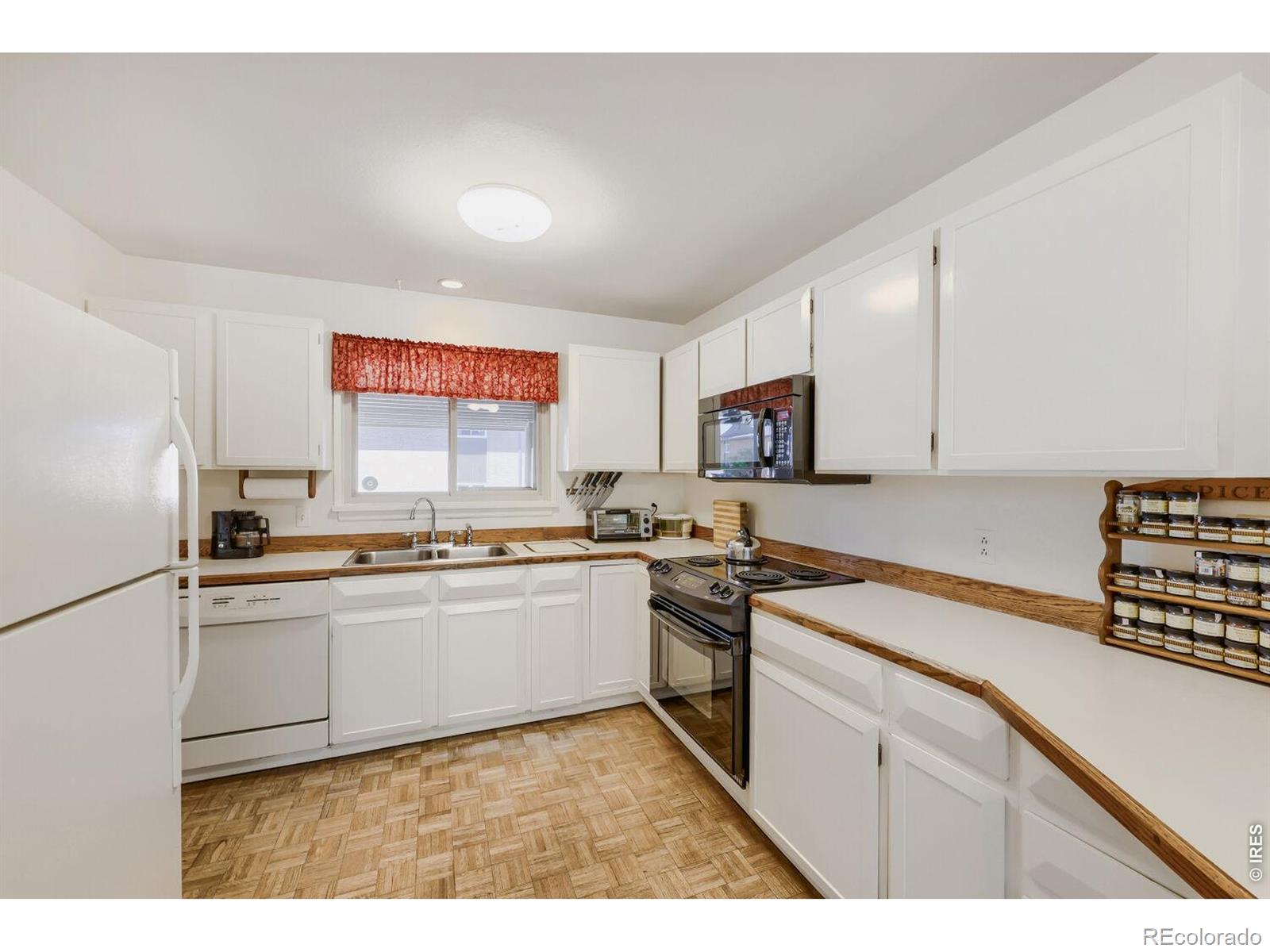 MLS Image #10 for 1510  chambers drive,boulder, Colorado