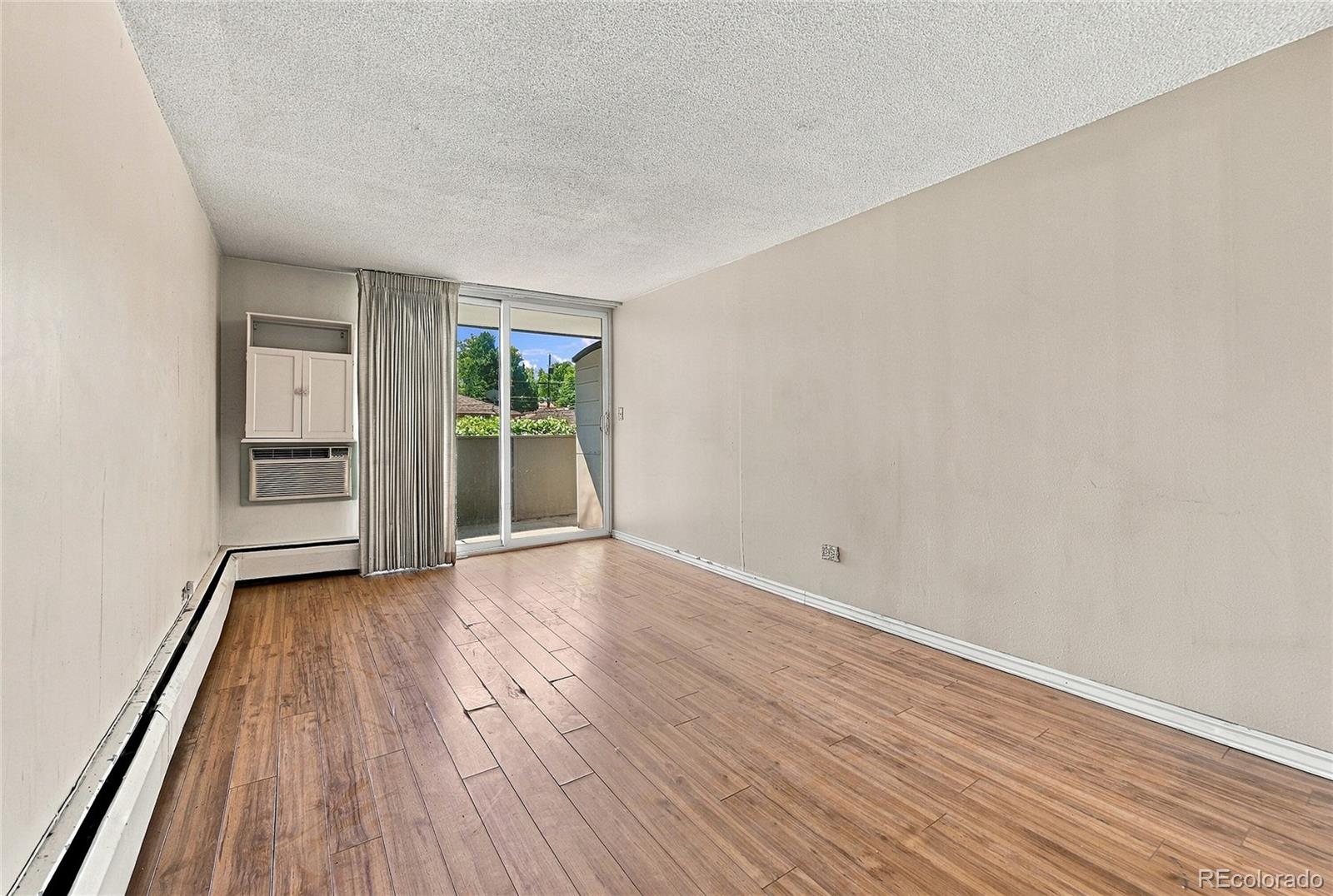 MLS Image #18 for 799  dahlia street,denver, Colorado