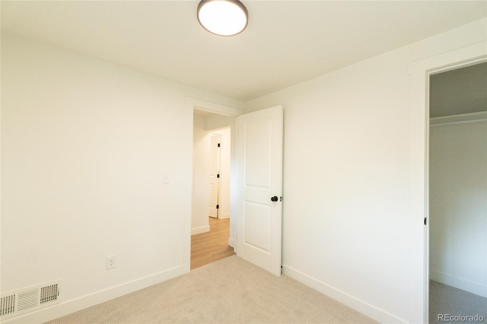 MLS Image #12 for 1073 s raleigh street,denver, Colorado