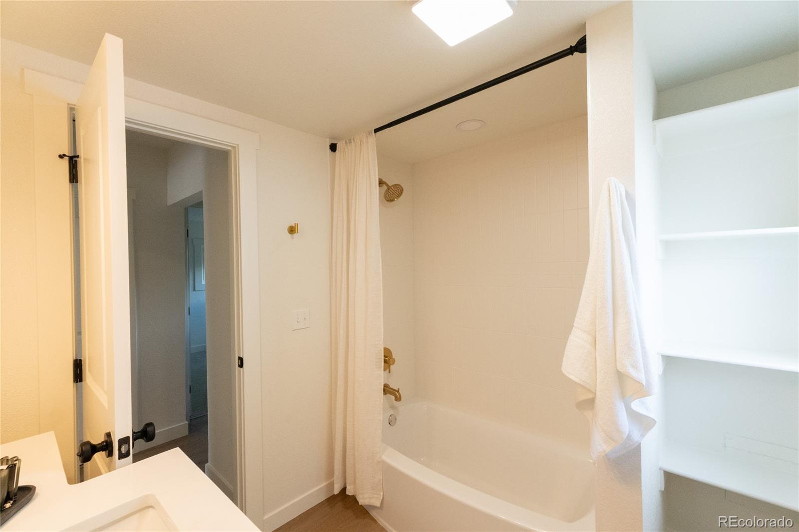 MLS Image #8 for 1073 s raleigh street,denver, Colorado