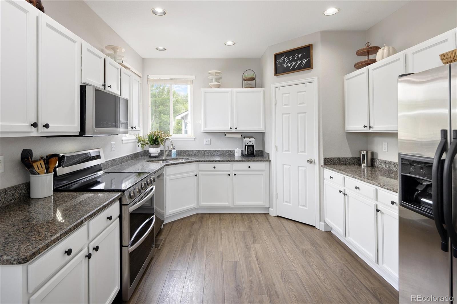 MLS Image #13 for 17001 w 64th drive,arvada, Colorado