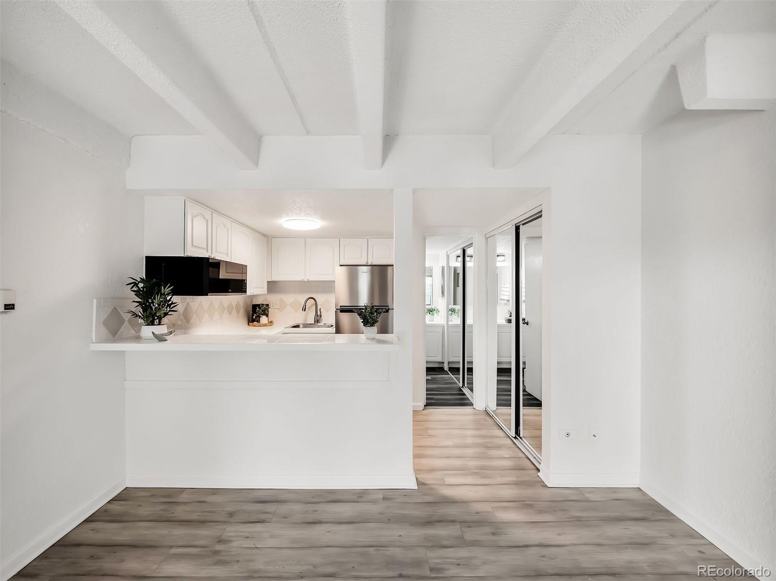 MLS Image #6 for 655 n pearl street,denver, Colorado