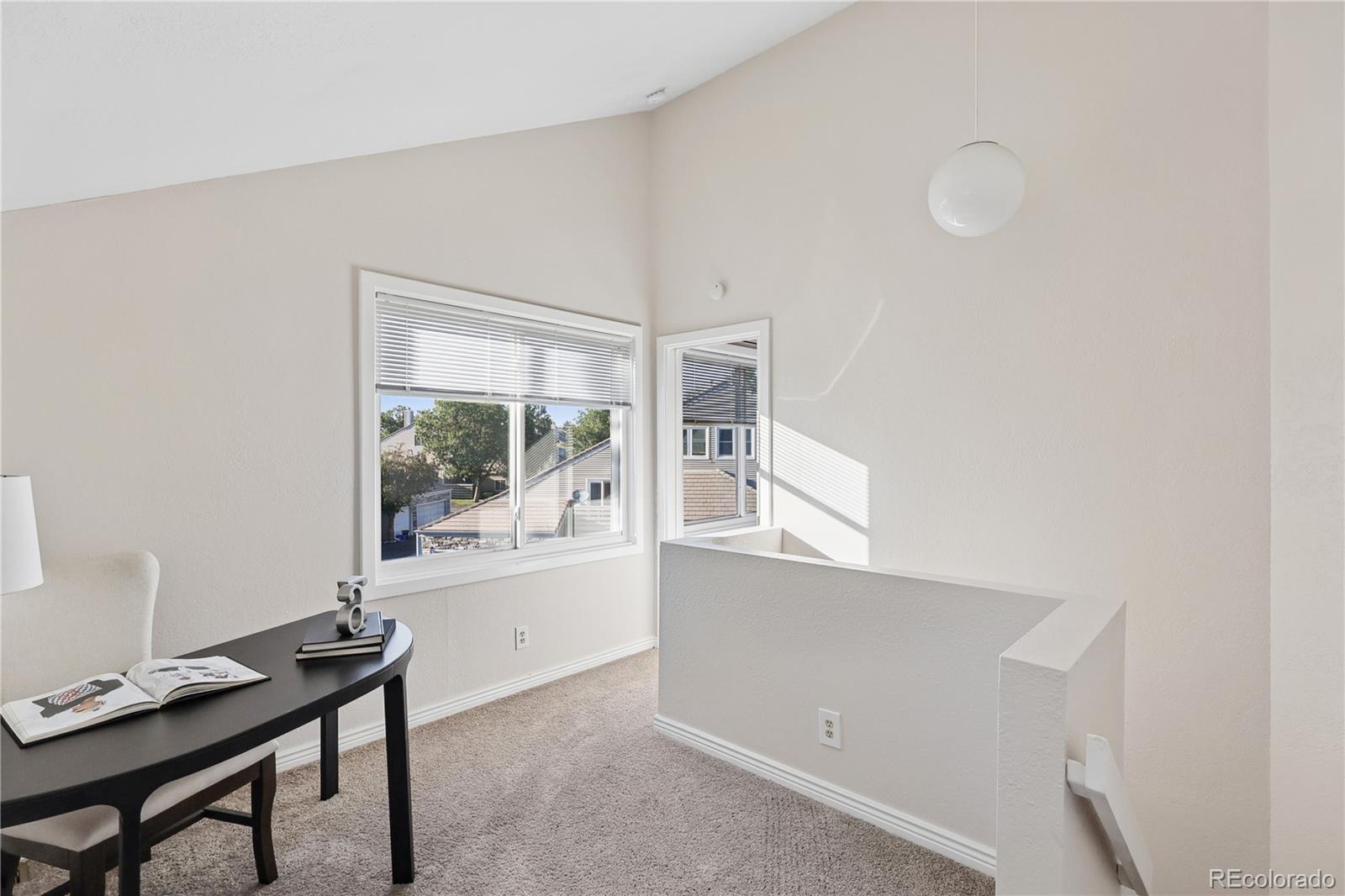 MLS Image #14 for 2290 s yosemite circle,denver, Colorado