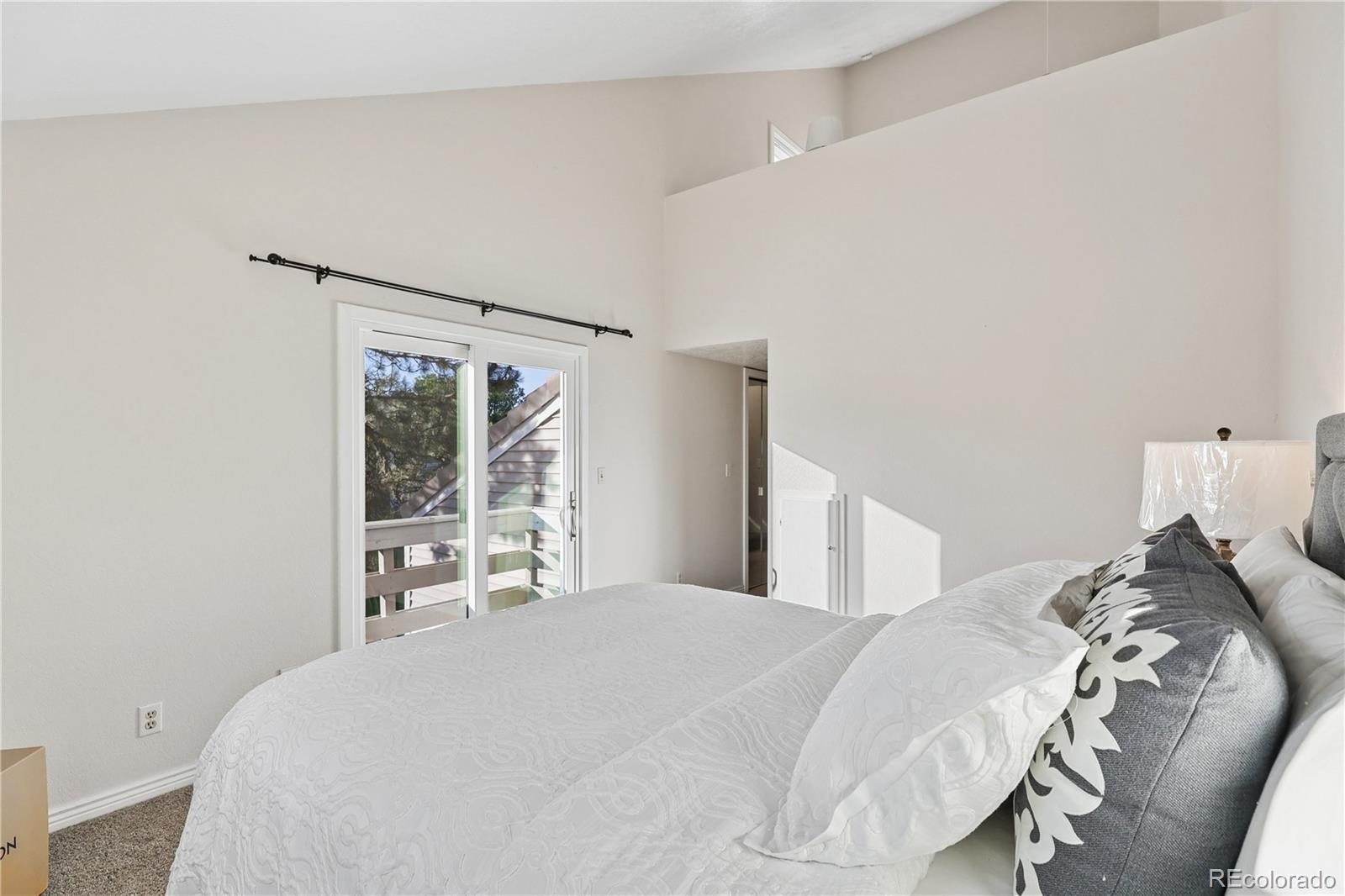MLS Image #16 for 2290 s yosemite circle,denver, Colorado