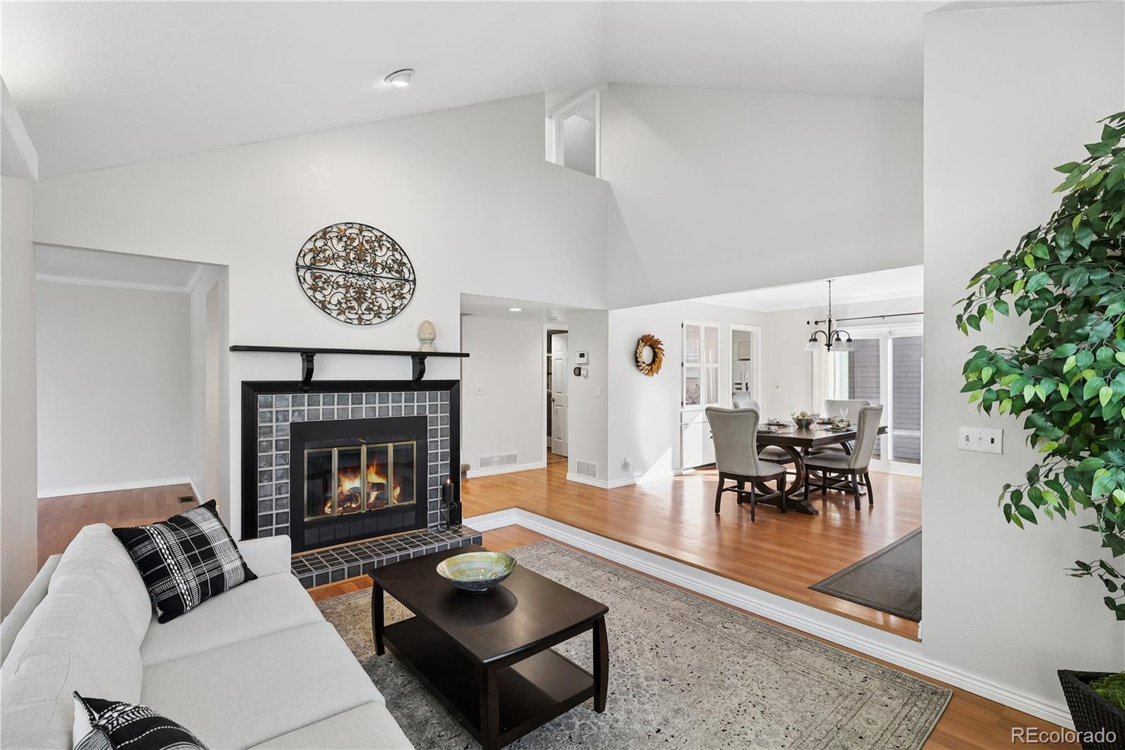 MLS Image #2 for 2290 s yosemite circle,denver, Colorado