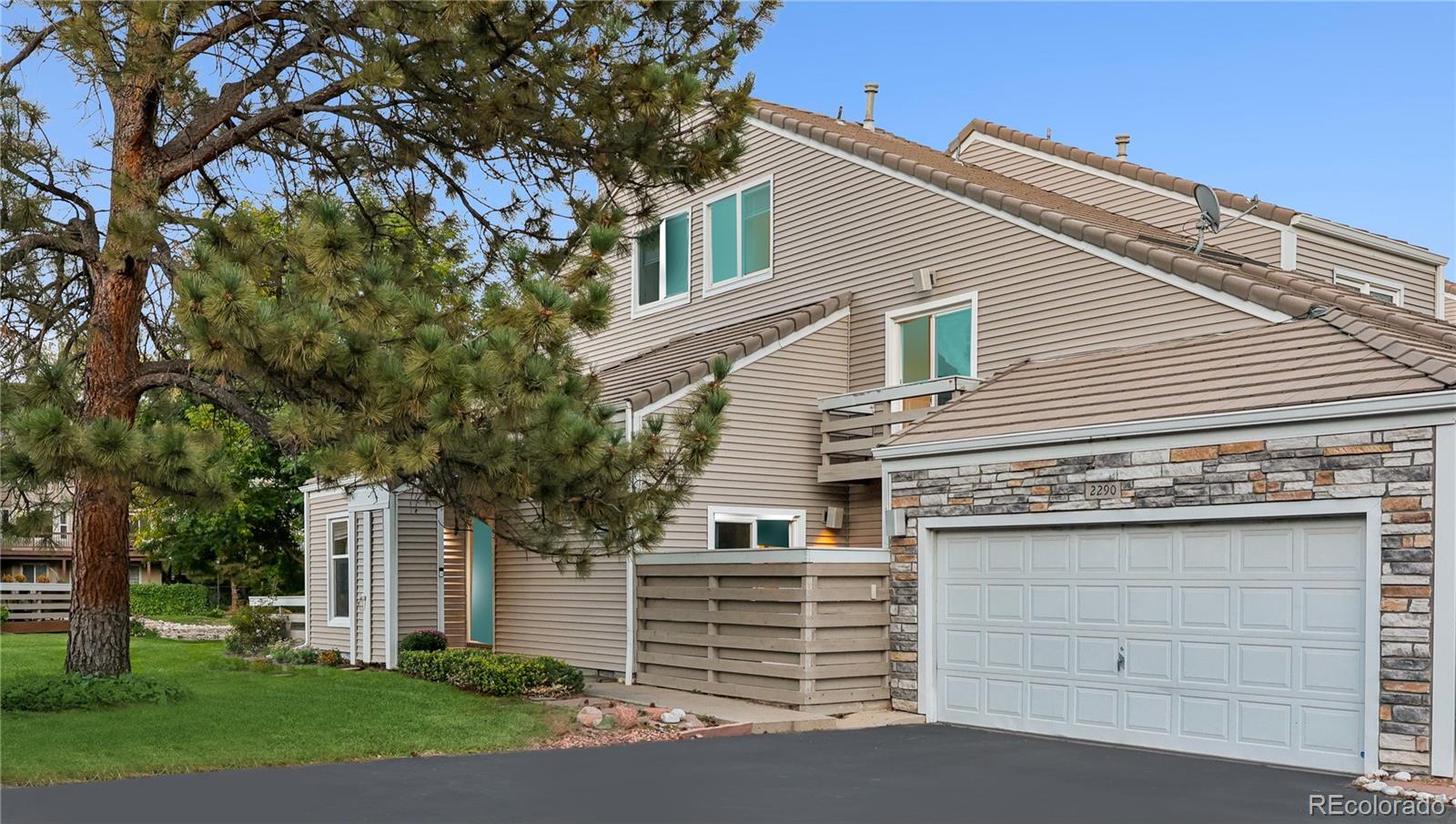 MLS Image #24 for 2290 s yosemite circle,denver, Colorado
