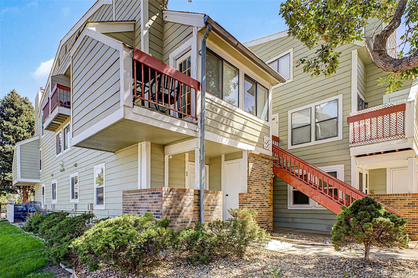 MLS Image #3 for 909 s dawson way,aurora, Colorado