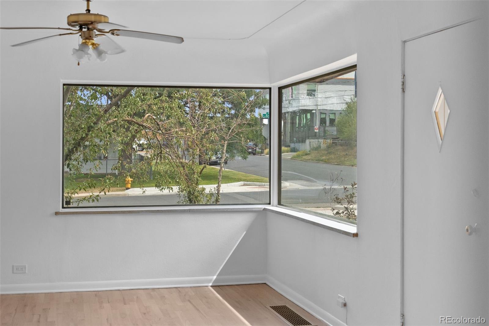 MLS Image #5 for 3101 w cedar avenue,denver, Colorado